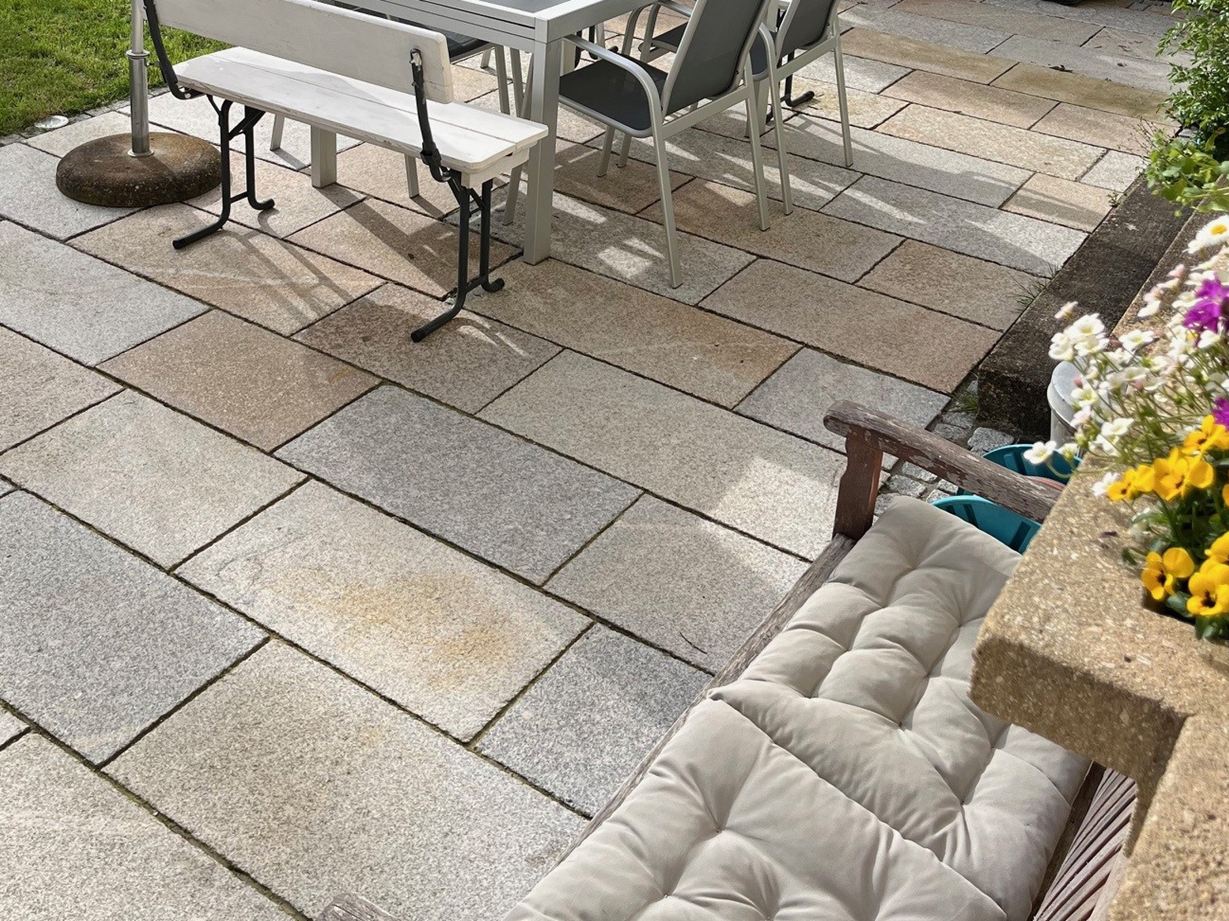 Granit_Terrassenplatte_Girona_Antique_Bank