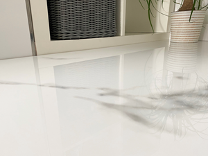 Froschperspektive Marmoroptikfliesen Perla White