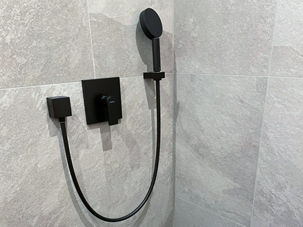 Alpine Grey Dusche