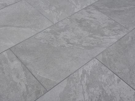 Schieferoptik-Fliesen Alpine Grey, diagonale Ansicht